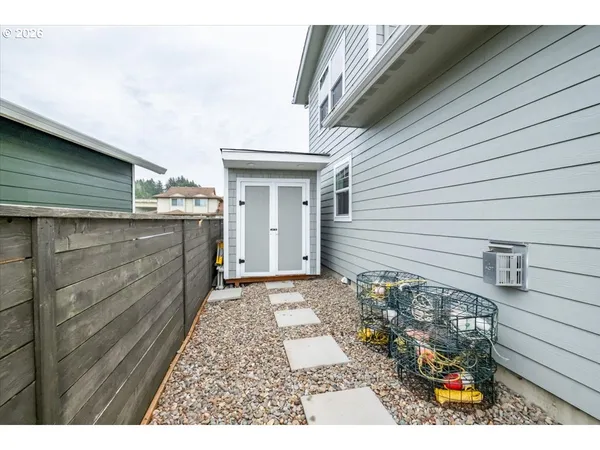 $815,000 | 9245 Trout Place, Gleneden Beach, OR 97388