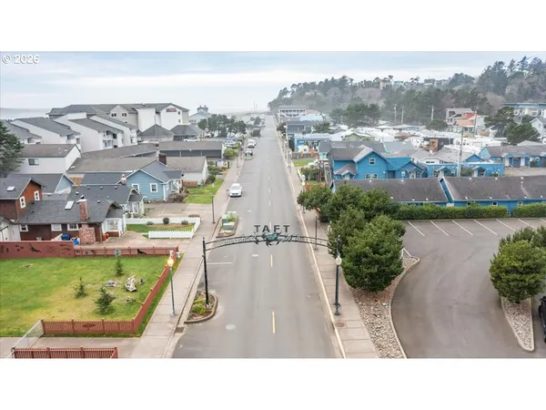 $815,000 | 9245 Trout Place, Gleneden Beach, OR 97388