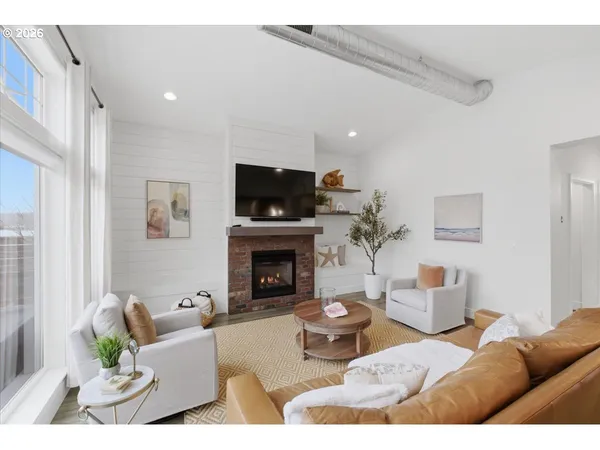 $815,000 | 9245 Trout Place, Gleneden Beach, OR 97388