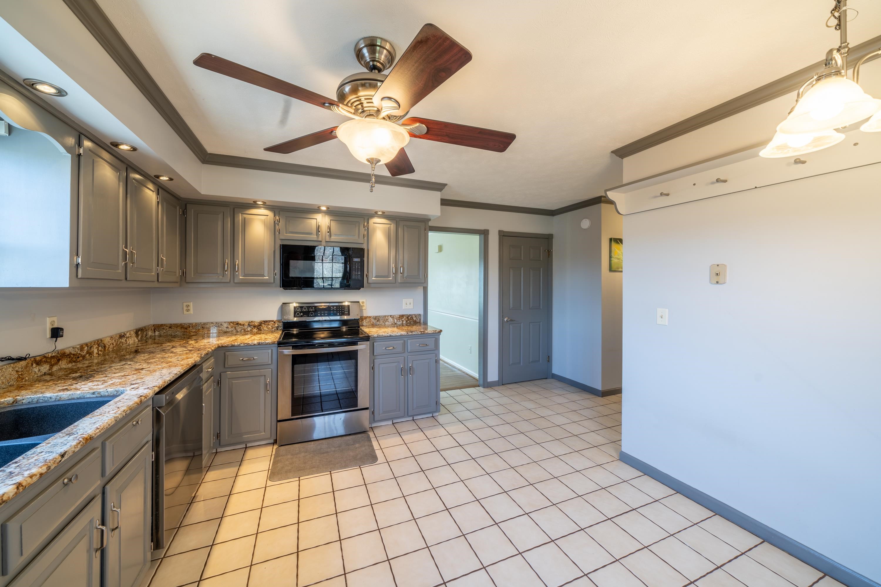 88 Rex Road Harrisonburg, VA 22801 - Photo 10 of 40 Gallery Image 10