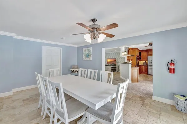 $5,000 | 925 Northeast 25th Avenue, Pompano Beach, FL 33062