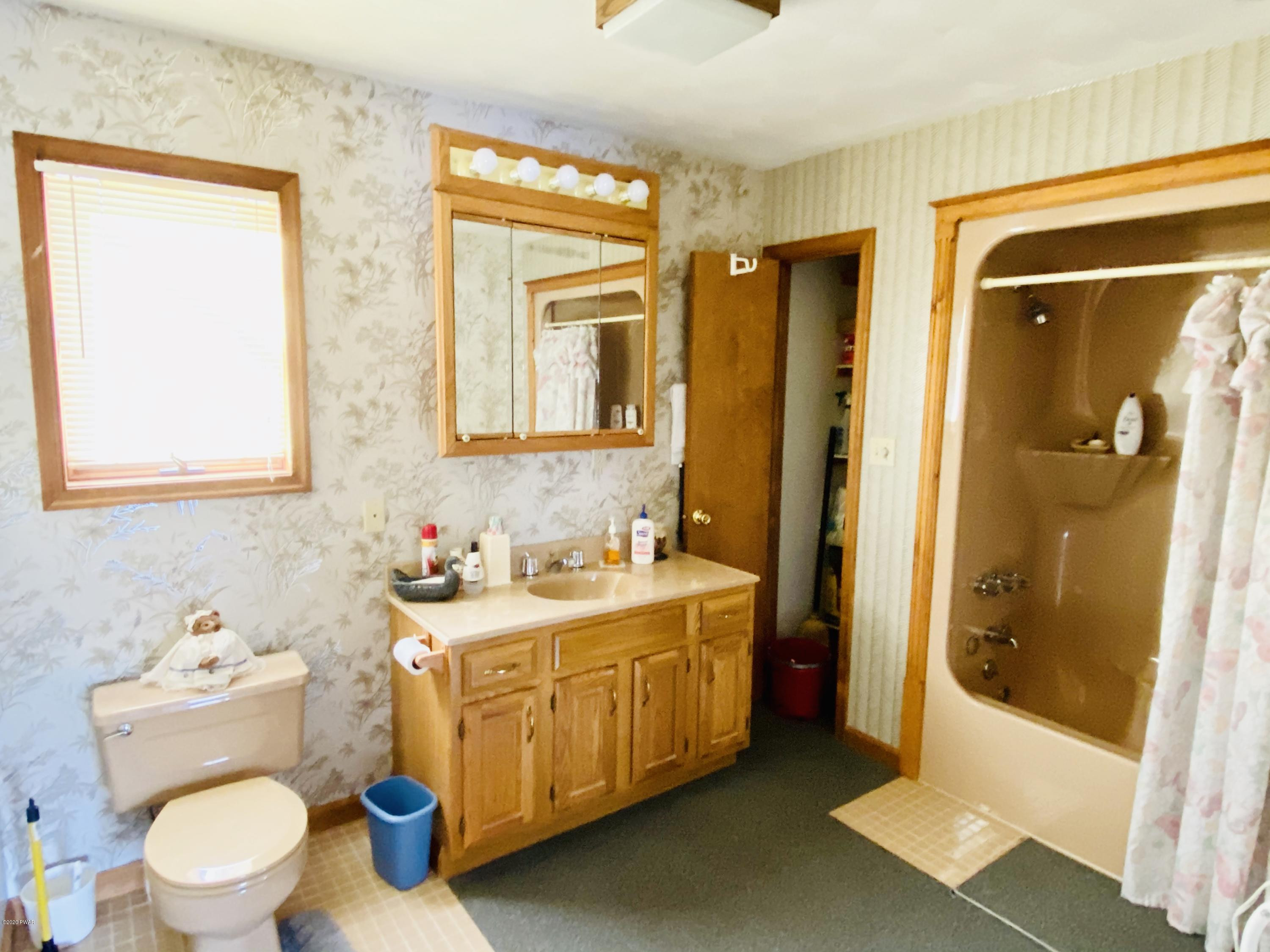 123 Estates Road Greentown, PA 18426 - Photo 30 of 33 IMG_8572