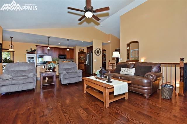 669 Winding Hills Road Monument, CO 80132 - Photo 4 of 36 Gallery Image 4