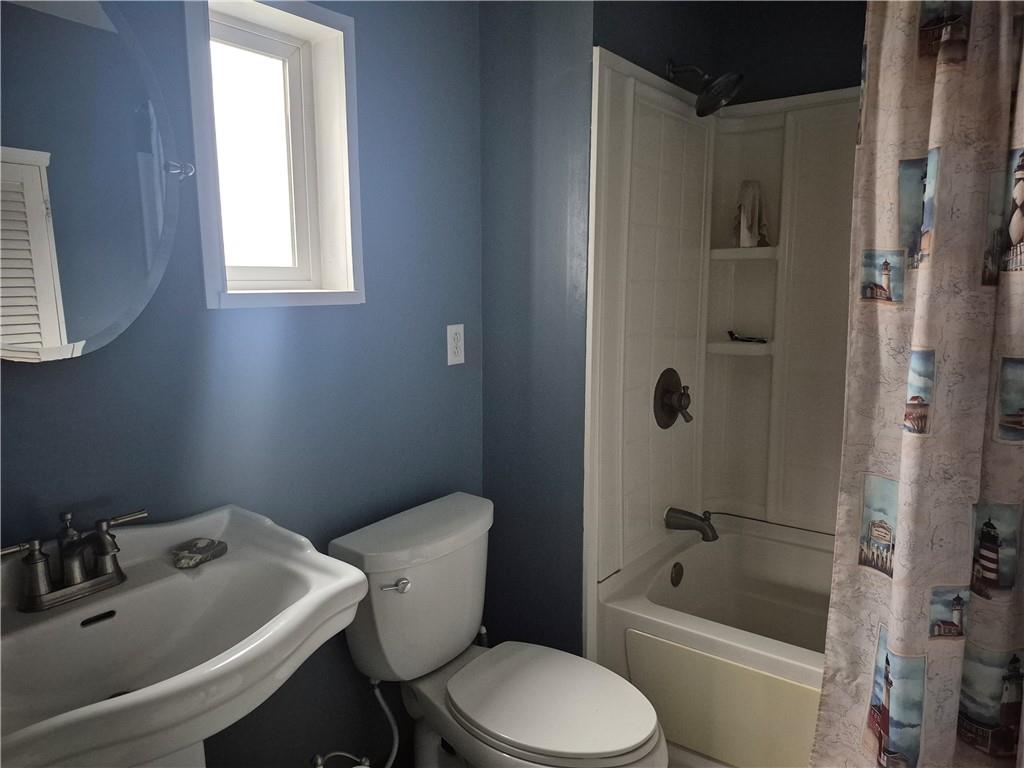 204 Ridge Avenue Derry, PA 15627 - Photo 15 of 22 a bathroom with a sink toilet and shower