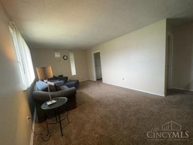 2482 West Kemper Road Cincinnati, OH 45231 - Photo 4 of 8 Gallery Image 4