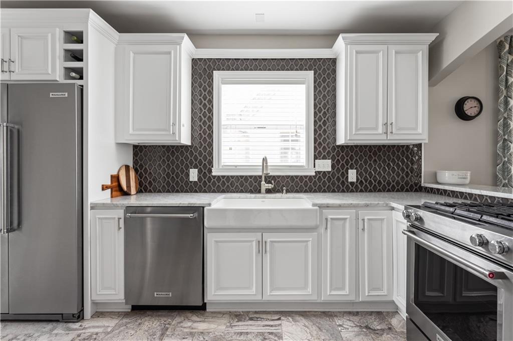 237 Blue Ridge Road Indianapolis, IN 46208 - Photo 10 of 26