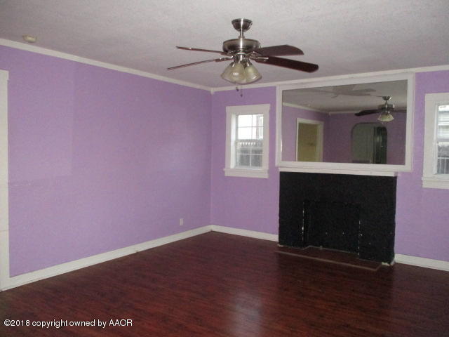 3606 South Polk Street Amarillo, TX 79110 - Photo 12 of 15 living rm v 1