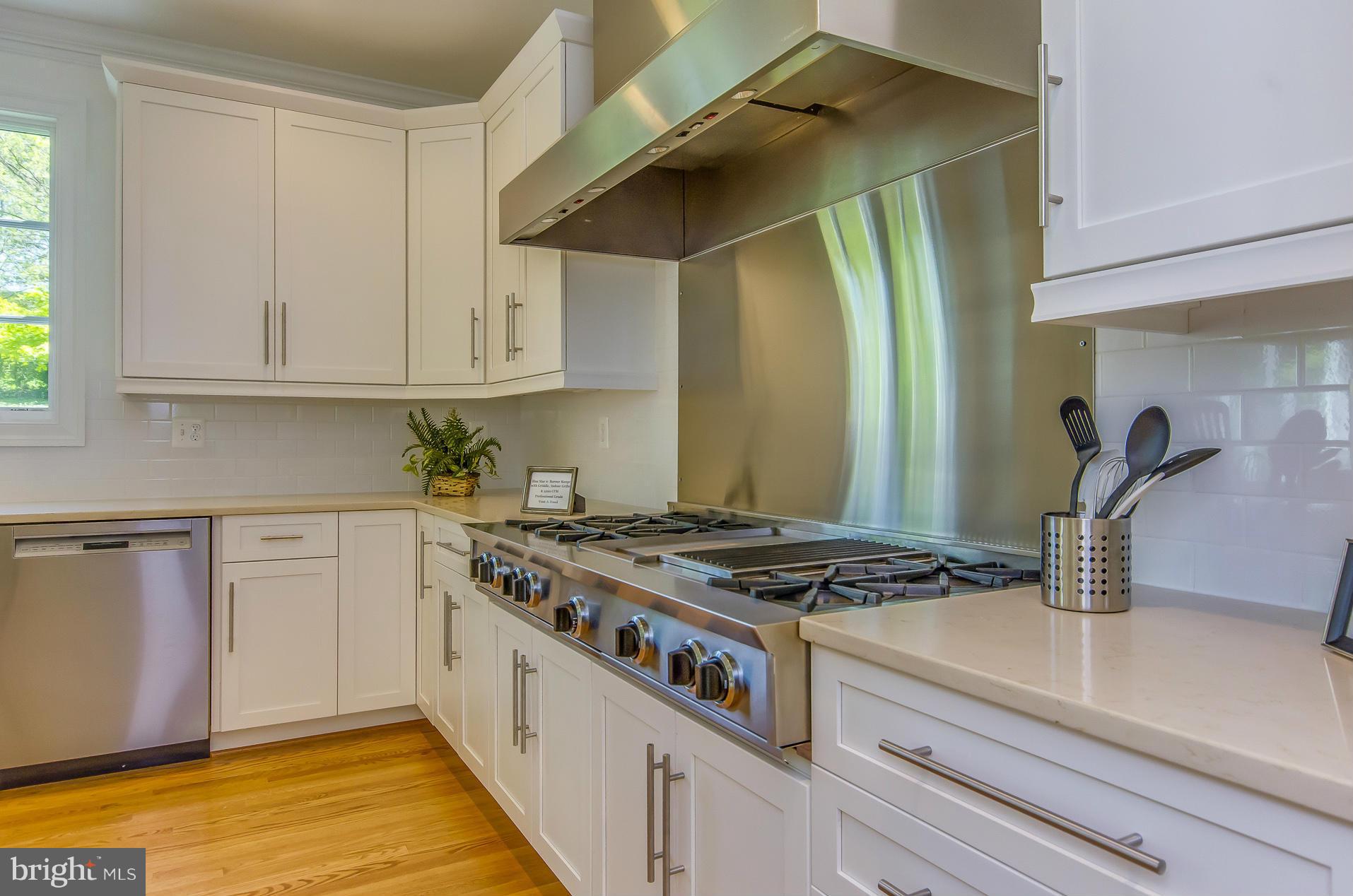 6705 Pyle Road Bethesda, MD 20817 - Photo 13 of 30 Kitchen