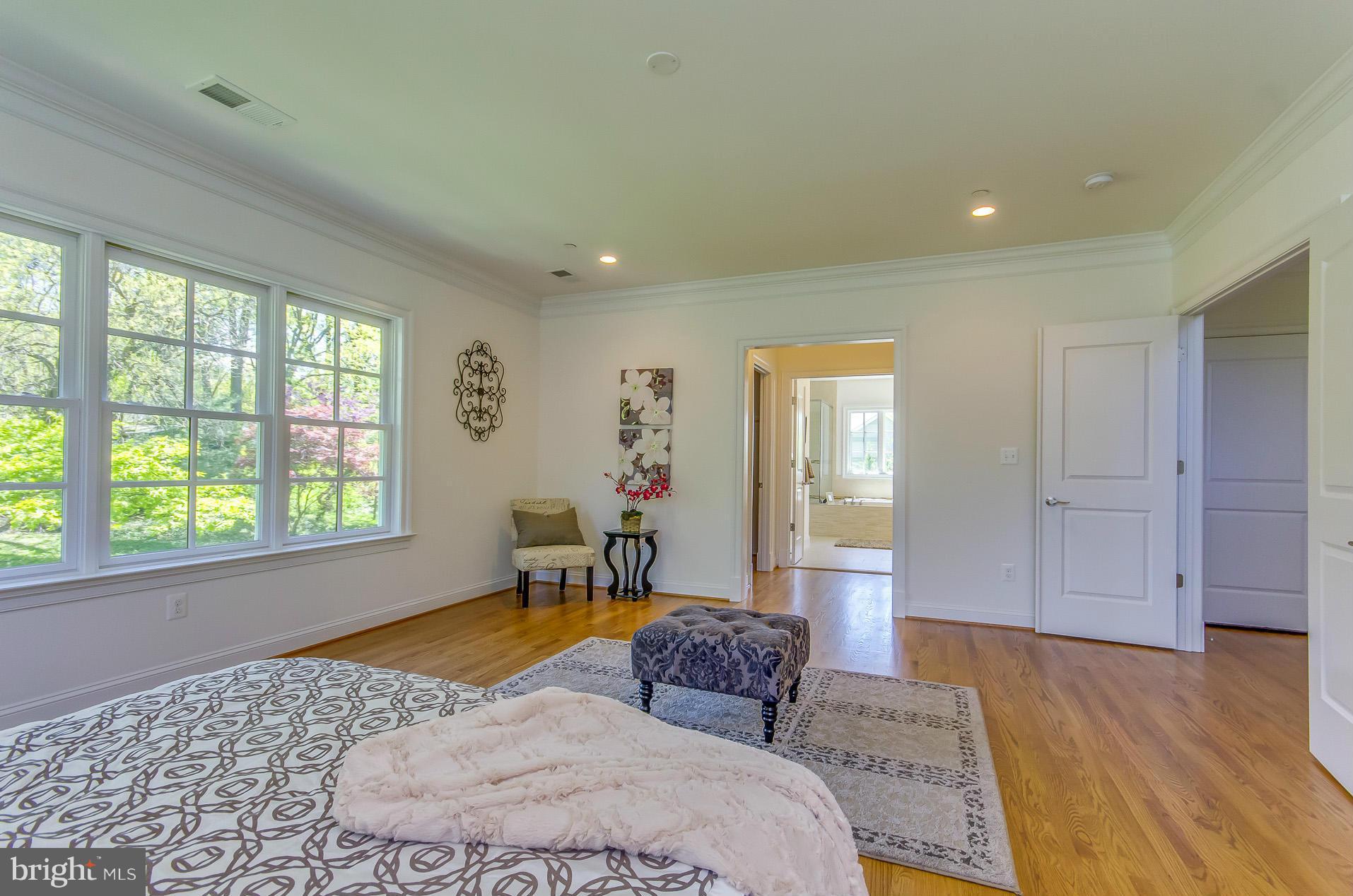 6705 Pyle Road Bethesda, MD 20817 - Photo 17 of 30 Bedroom (Master)
