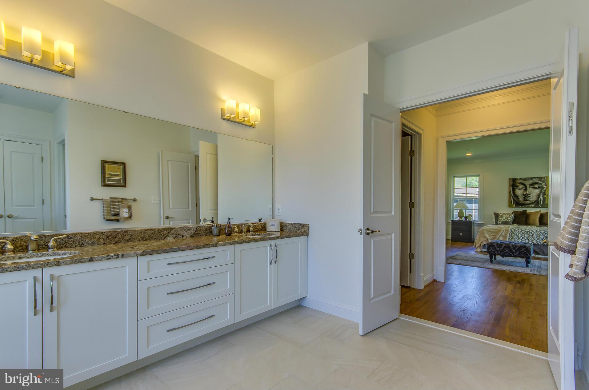 6705 Pyle Road Bethesda, MD 20817 - Photo 19 of 30 Bath (Master)