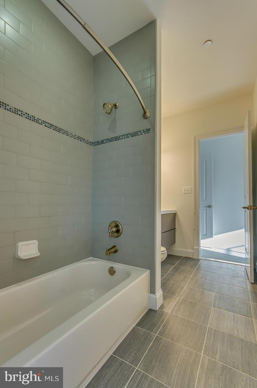6705 Pyle Road Bethesda, MD 20817 - Photo 21 of 30 Bath