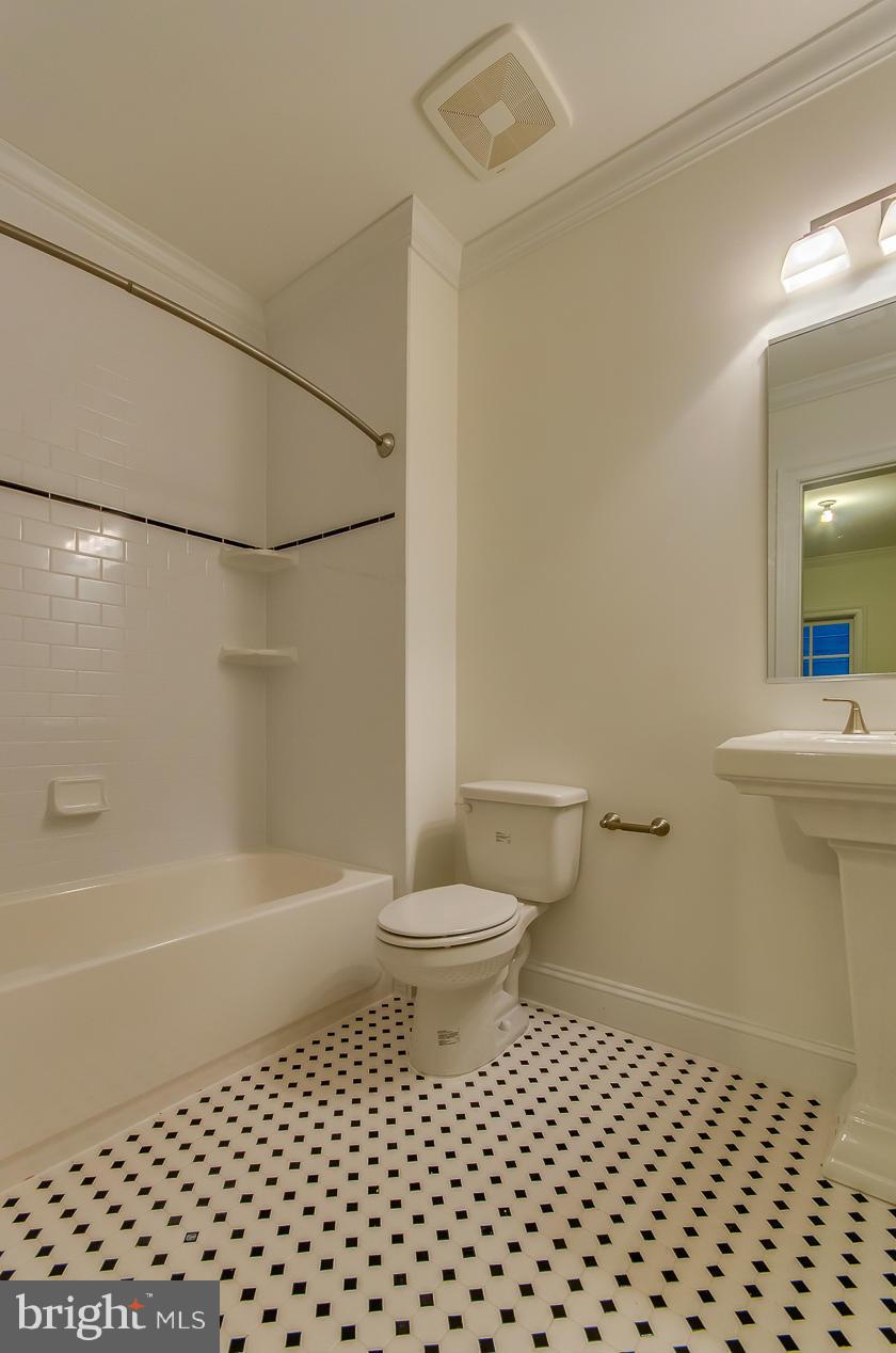 6705 Pyle Road Bethesda, MD 20817 - Photo 30 of 30 Bath