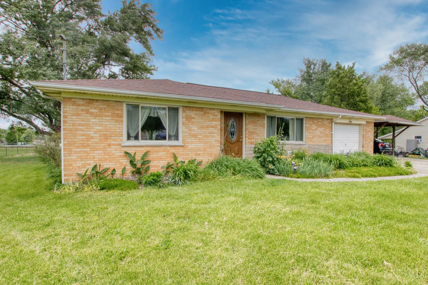 7922 West Chester Road West Chester, OH 45069 - Photo 1 of 18 Gallery Image 1