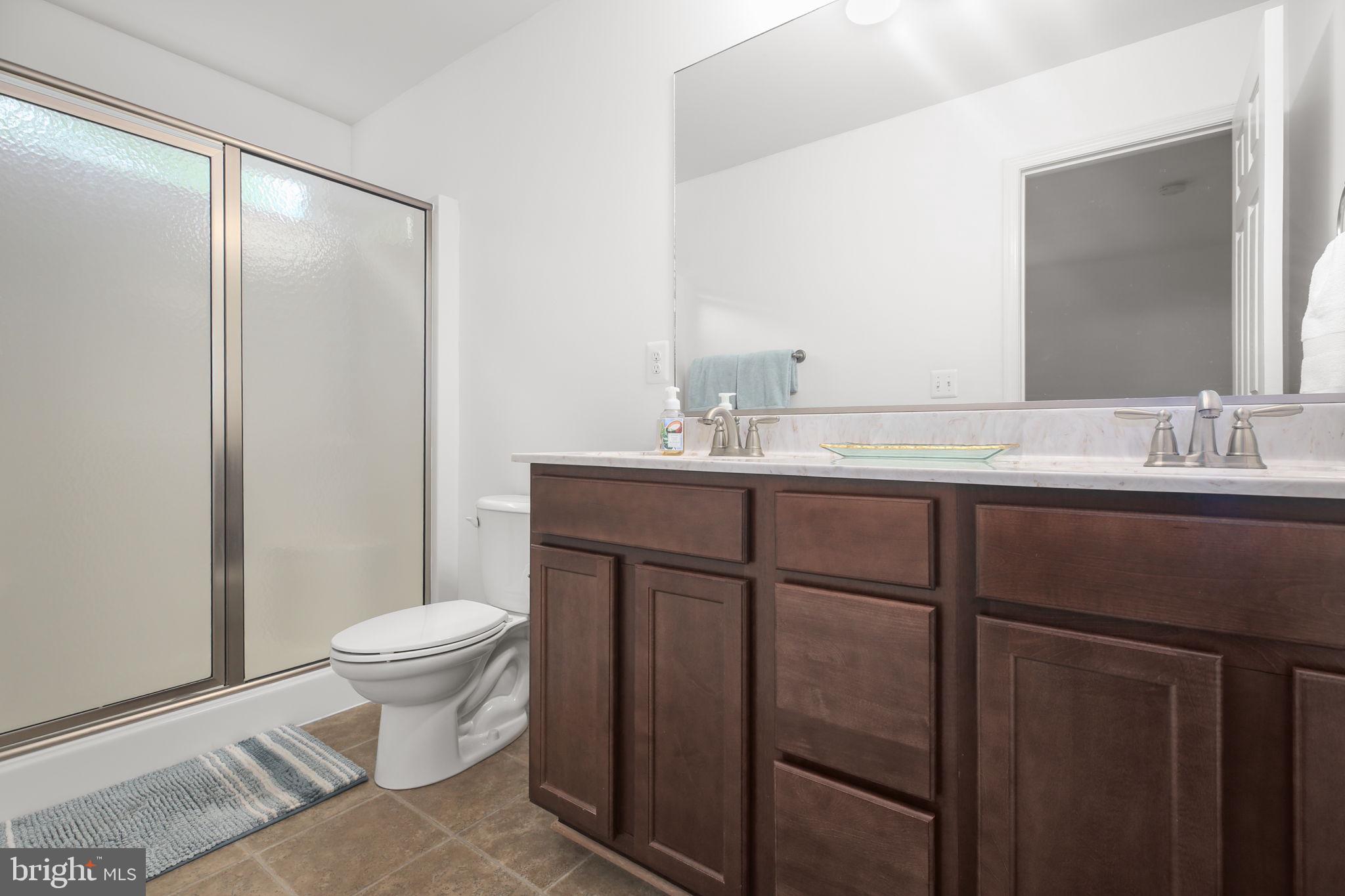 11263 Dahlgren Road King George, VA 22485 - Photo 16 of 47 Primary bath