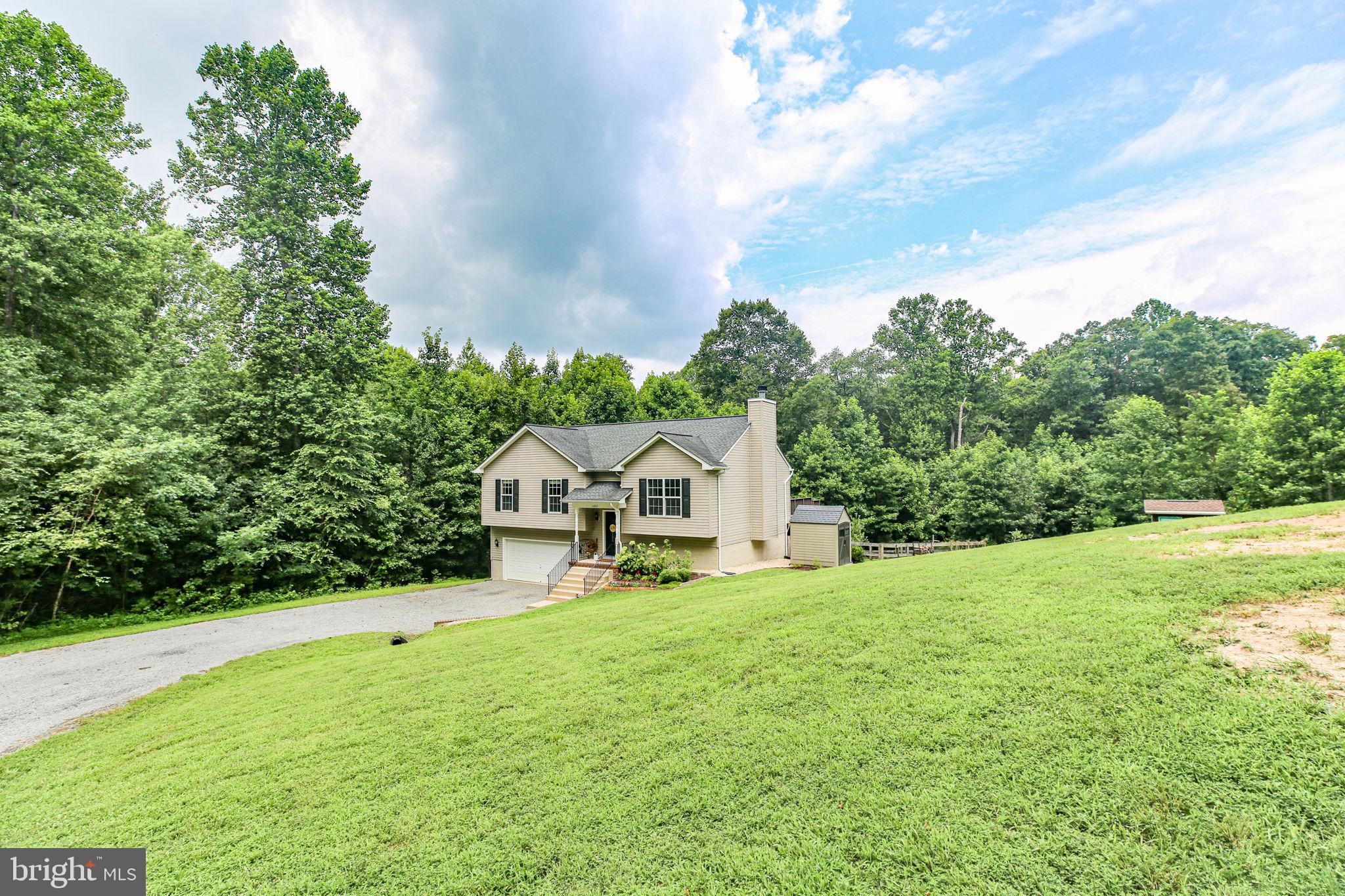 11263 Dahlgren Road King George, VA 22485 - Photo 41 of 47 Side yard