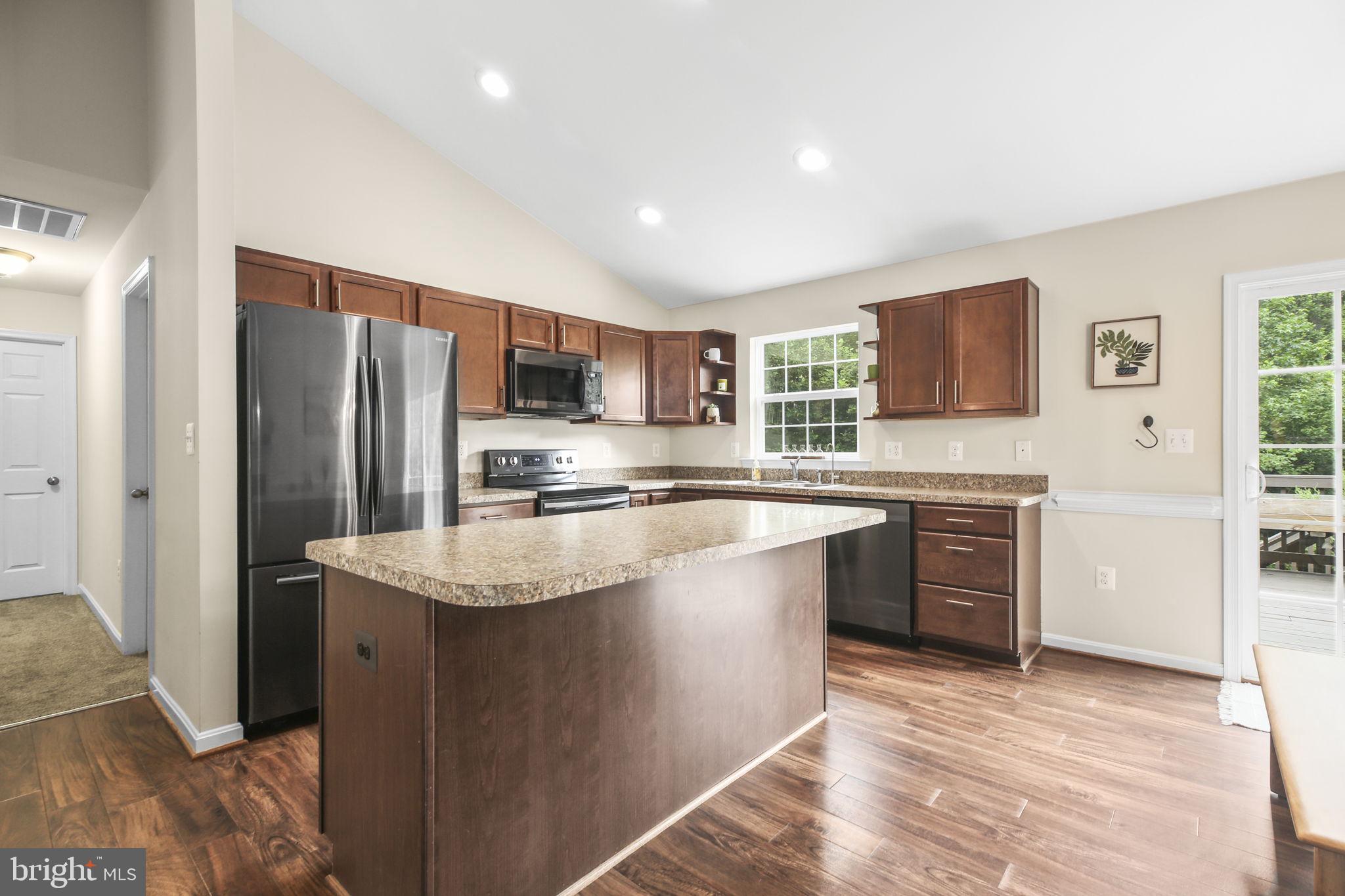 11263 Dahlgren Road King George, VA 22485 - Photo 10 of 47 Kitchen