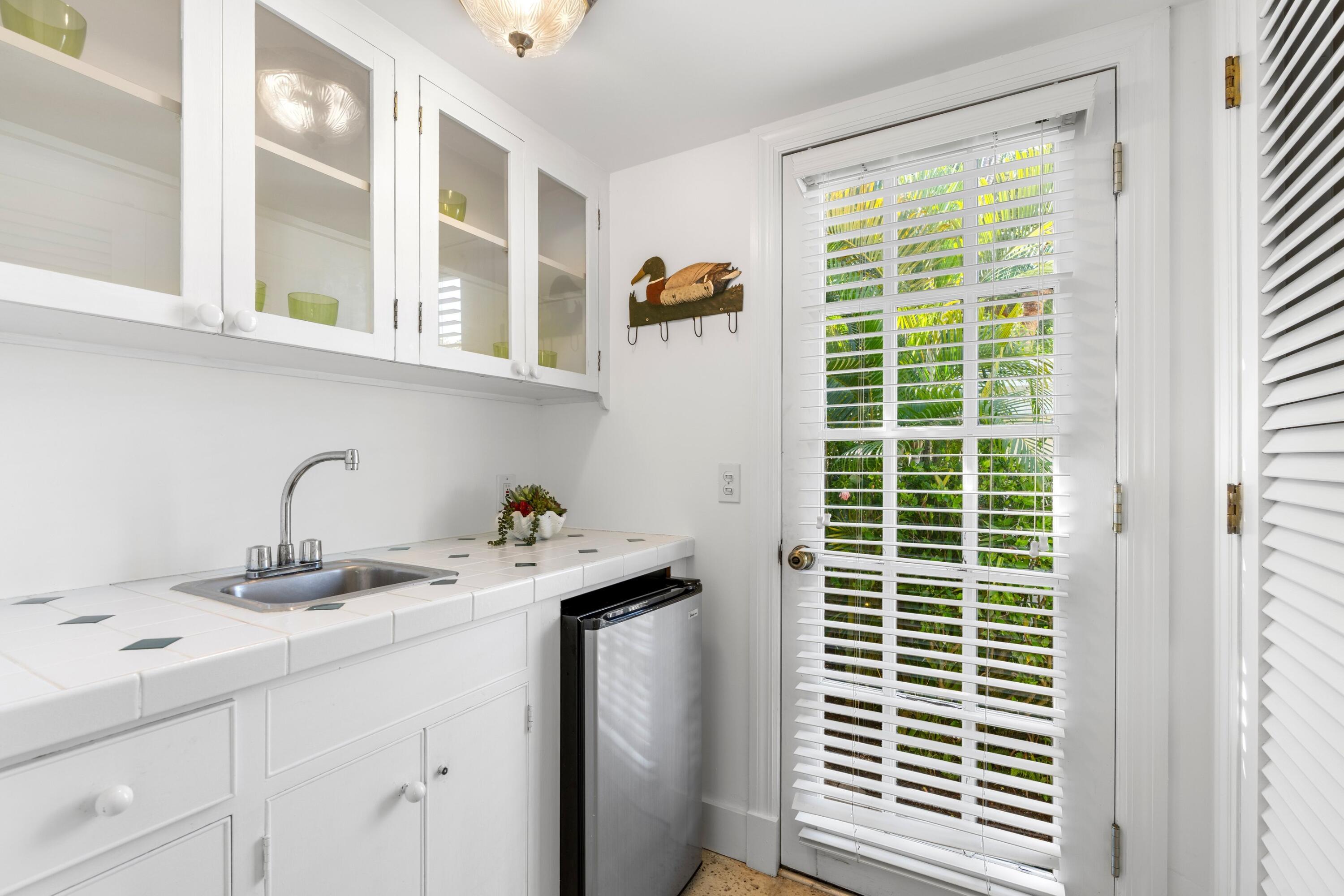 257 Fairview Road Palm Beach, FL 33480 - Photo 27 of 37 26