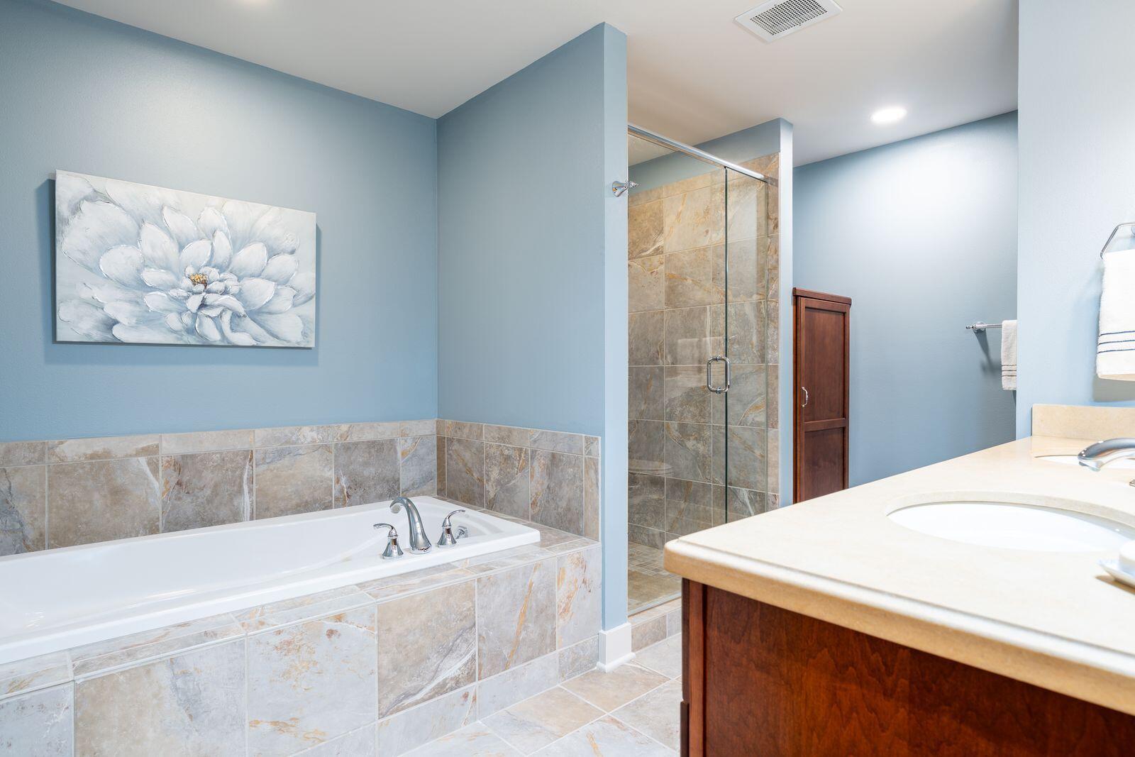 13130 Watertown Plank Road, Unit 101 Elm Grove, WI 53122 - Photo 13 of 24 Primary Bathroom