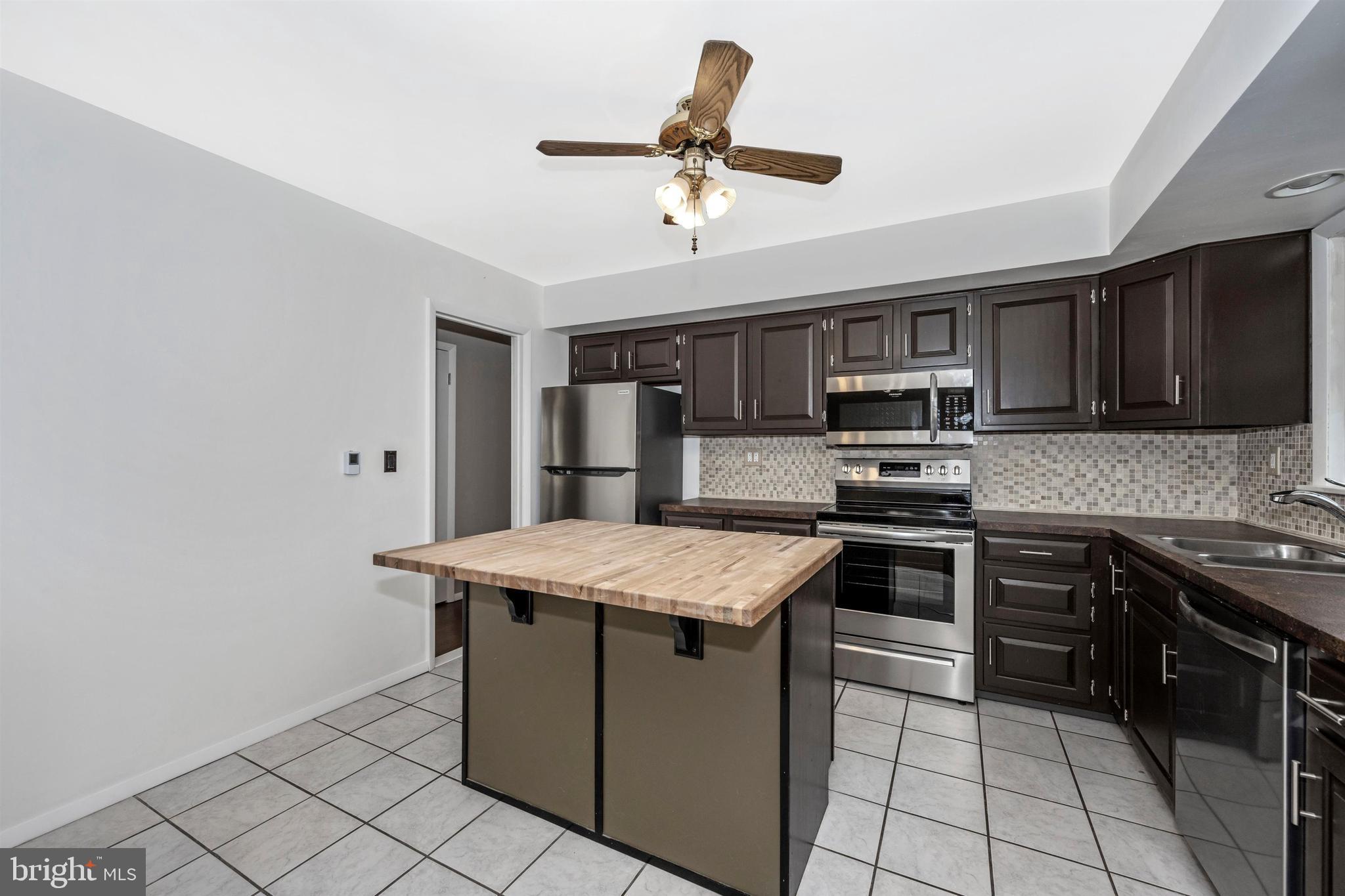 2908 Timber Ridge Drive Mount Airy, MD 21771 - Photo 12 of 60 Updated Kitchen