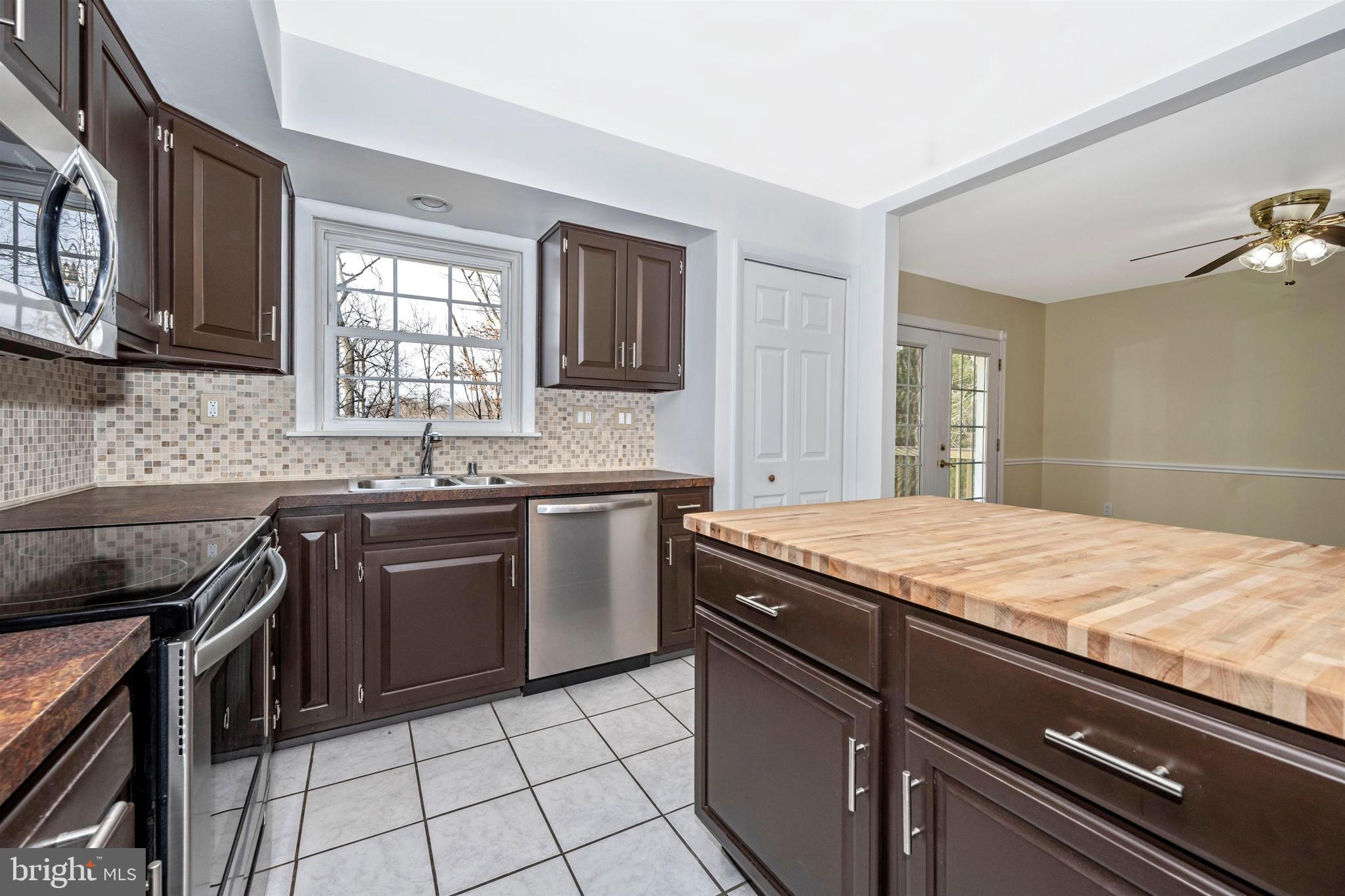 2908 Timber Ridge Drive Mount Airy, MD 21771 - Photo 15 of 60 Updated Kitchen