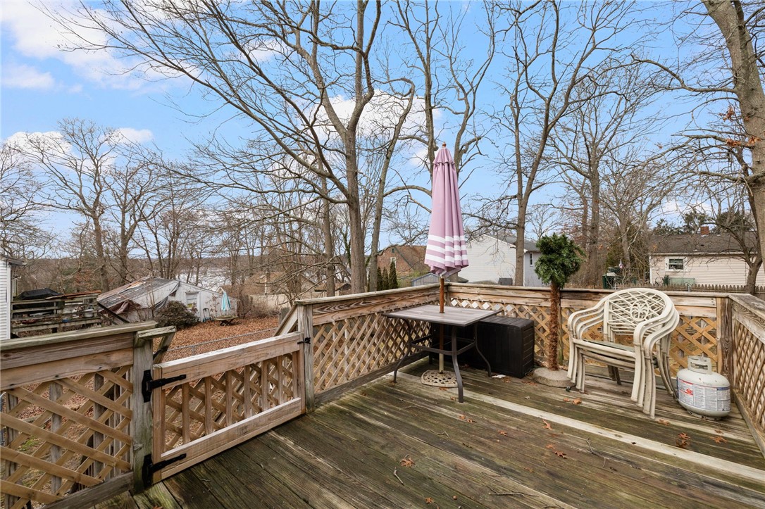 39 Mohawk Street Coventry, RI 02816 - Photo 19 of 24