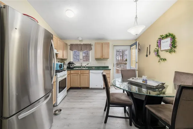 $345,000 | 39 Mohawk Street, Coventry, RI 02816