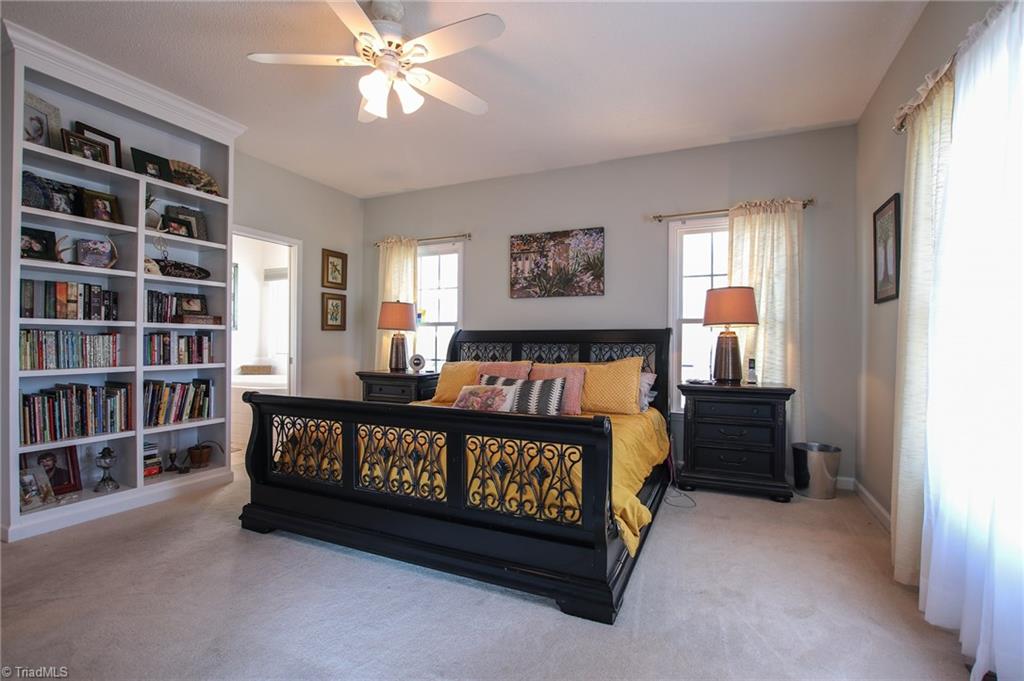9252 Riverside Road Seagrove, NC 27341 - Photo 15 of 30 Master w/ custom built-ins