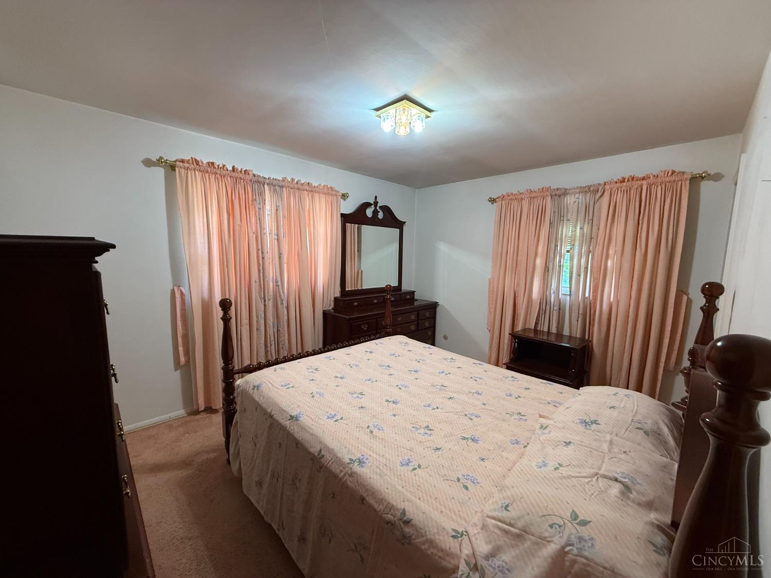 2848 Orland Avenue Cincinnati, OH 45211 - Photo 13 of 22