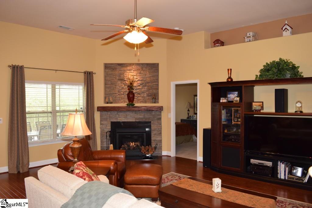 132 Baybrooke Lane Anderson, SC 29621 - Photo 6 of 36