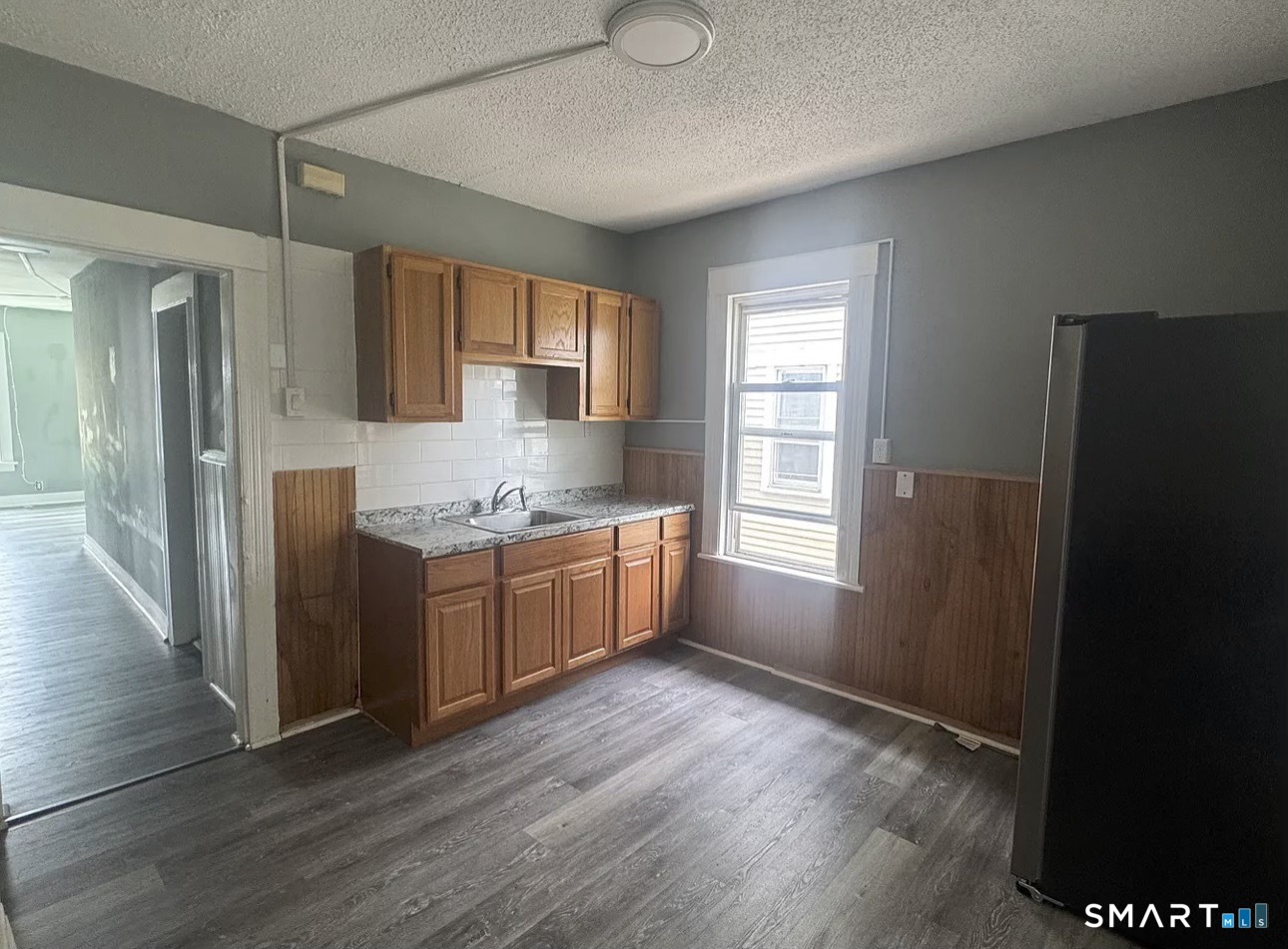 473 Putnam Street, Unit 2 Bridgeport, CT 06608 - Photo 4 of 6