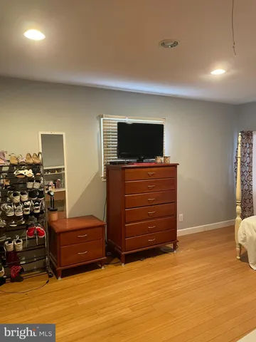 $515,000 | 1006 South Greenthorn Avenue, Sterling, VA 20164