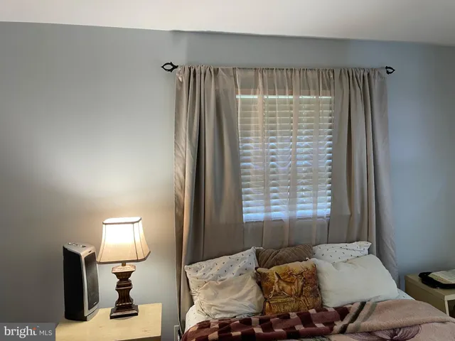 $515,000 | 1006 South Greenthorn Avenue, Sterling, VA 20164