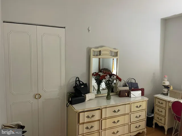 $515,000 | 1006 South Greenthorn Avenue, Sterling, VA 20164