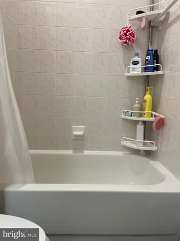 $515,000 | 1006 South Greenthorn Avenue, Sterling, VA 20164