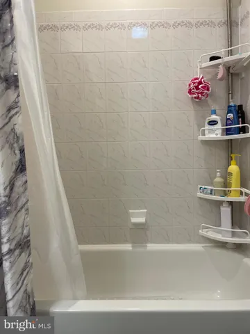 $515,000 | 1006 South Greenthorn Avenue, Sterling, VA 20164