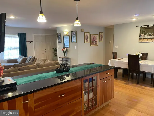 $515,000 | 1006 South Greenthorn Avenue, Sterling, VA 20164