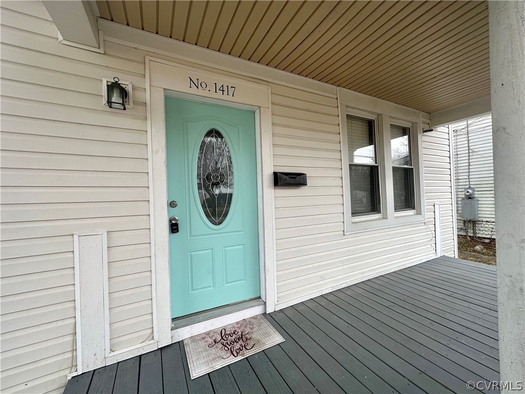 1417 Williamsburg Road Richmond, VA 23231 - Photo 2 of 35 a front view of a house with garden