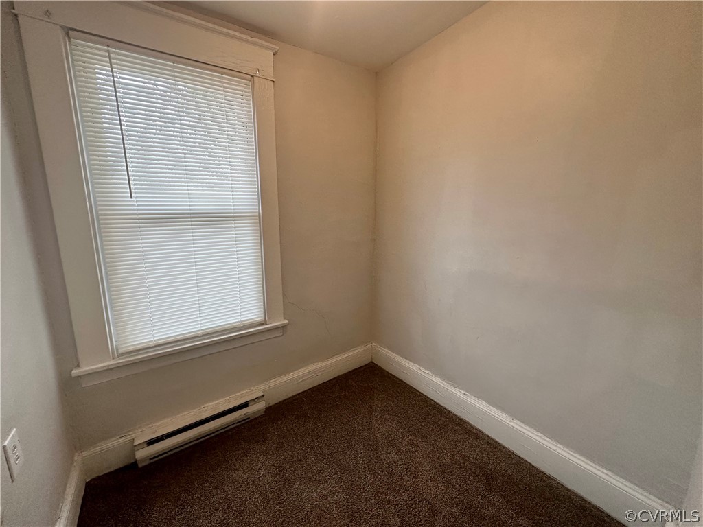 1417 Williamsburg Road Richmond, VA 23231 - Photo 23 of 35 a small space with a window