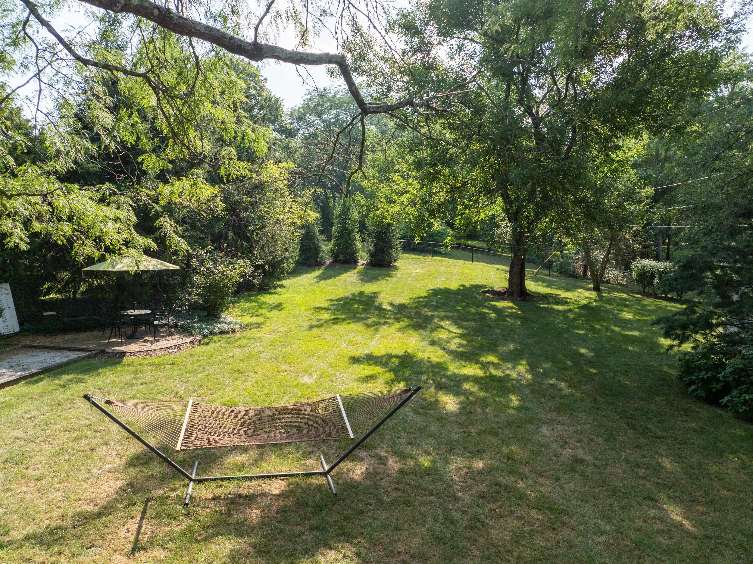 4347 Castleton Road Columbus, OH 43220 - Photo 55 of 71 Yard