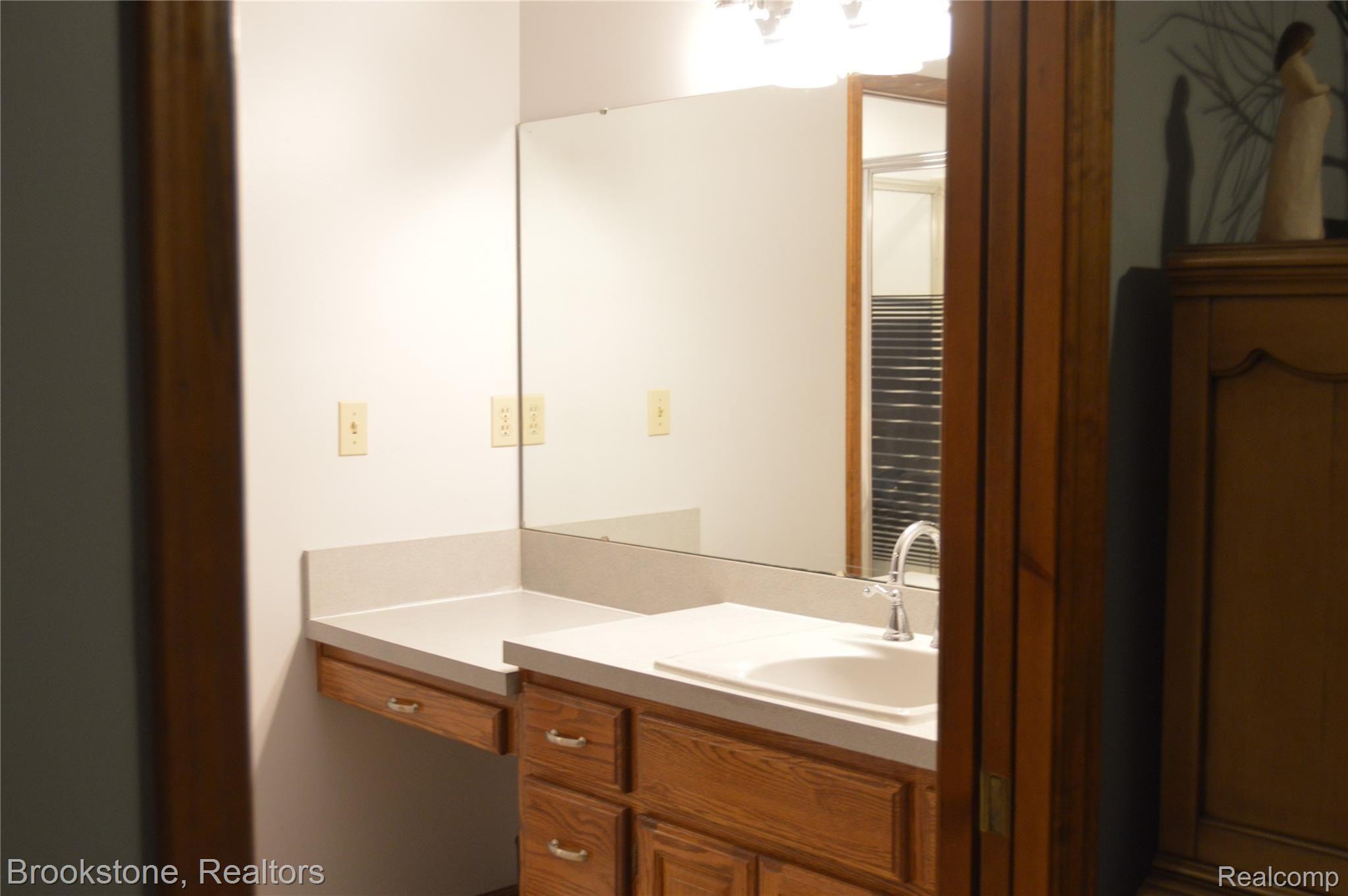 12447 Field Road Clio, MI 48420 - Photo 31 of 37 12447 Field Rd Clio MI 48420 master bath