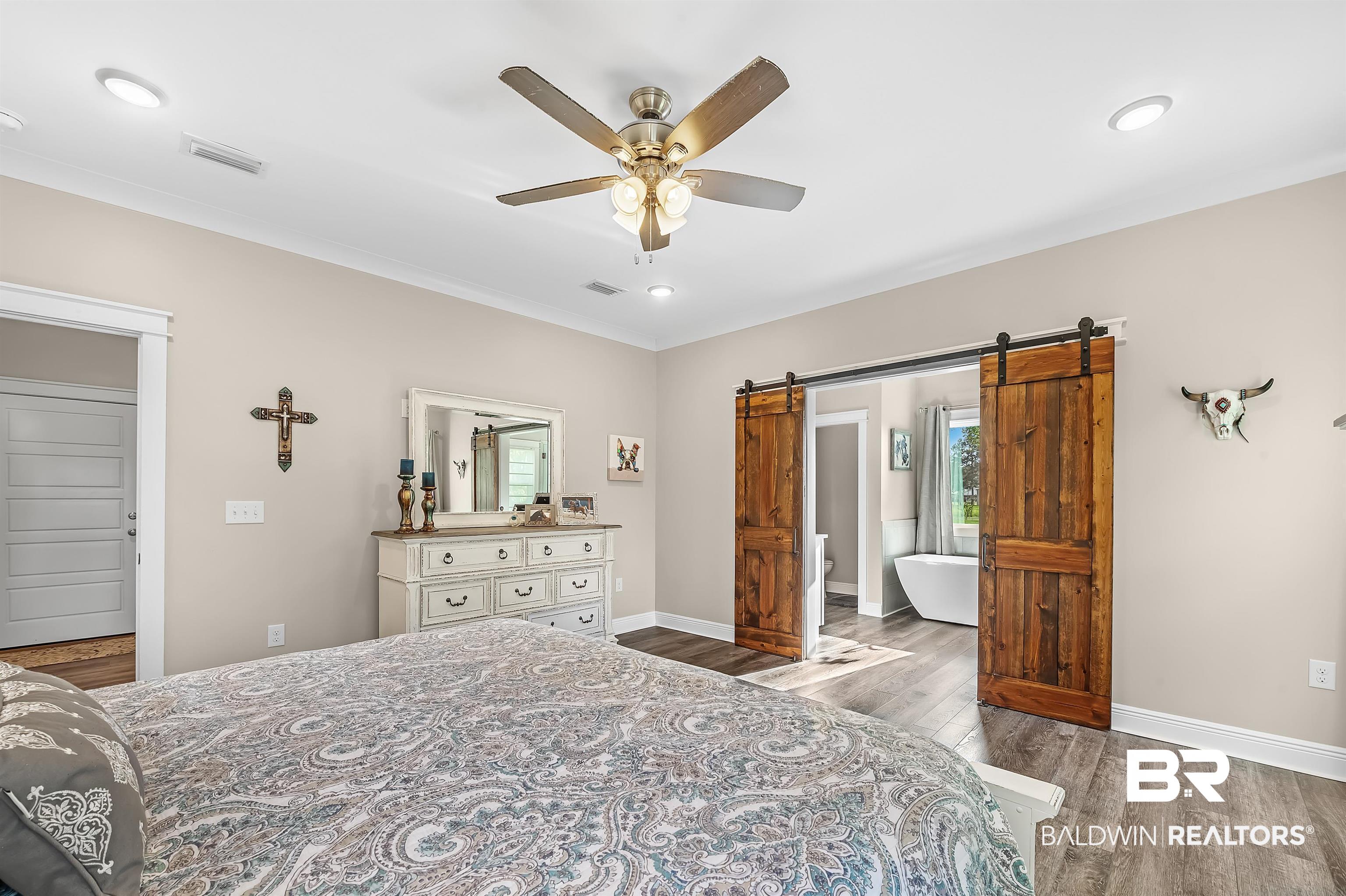 14033 Underwood Road Summerdale, AL 36580 - Photo 29 of 50 Primary Suite