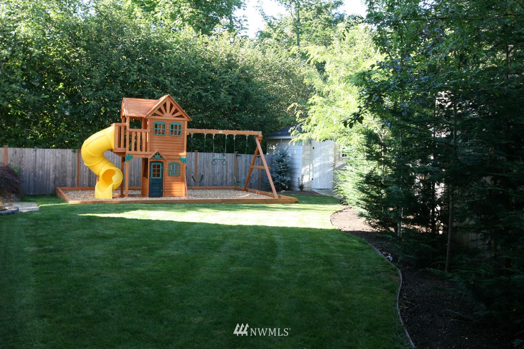 5728 Northeast 1st Place Renton, WA 98059 - Photo 14 of 15 Gallery Image 14