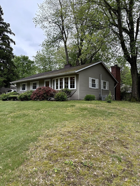 93 Crestmont Street Springfield, MA 01108 - Photo 2 of 22 Gallery Image 2