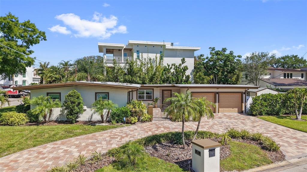 25 Sandpiper Road Tampa, FL 33609 - Photo 1 of 82