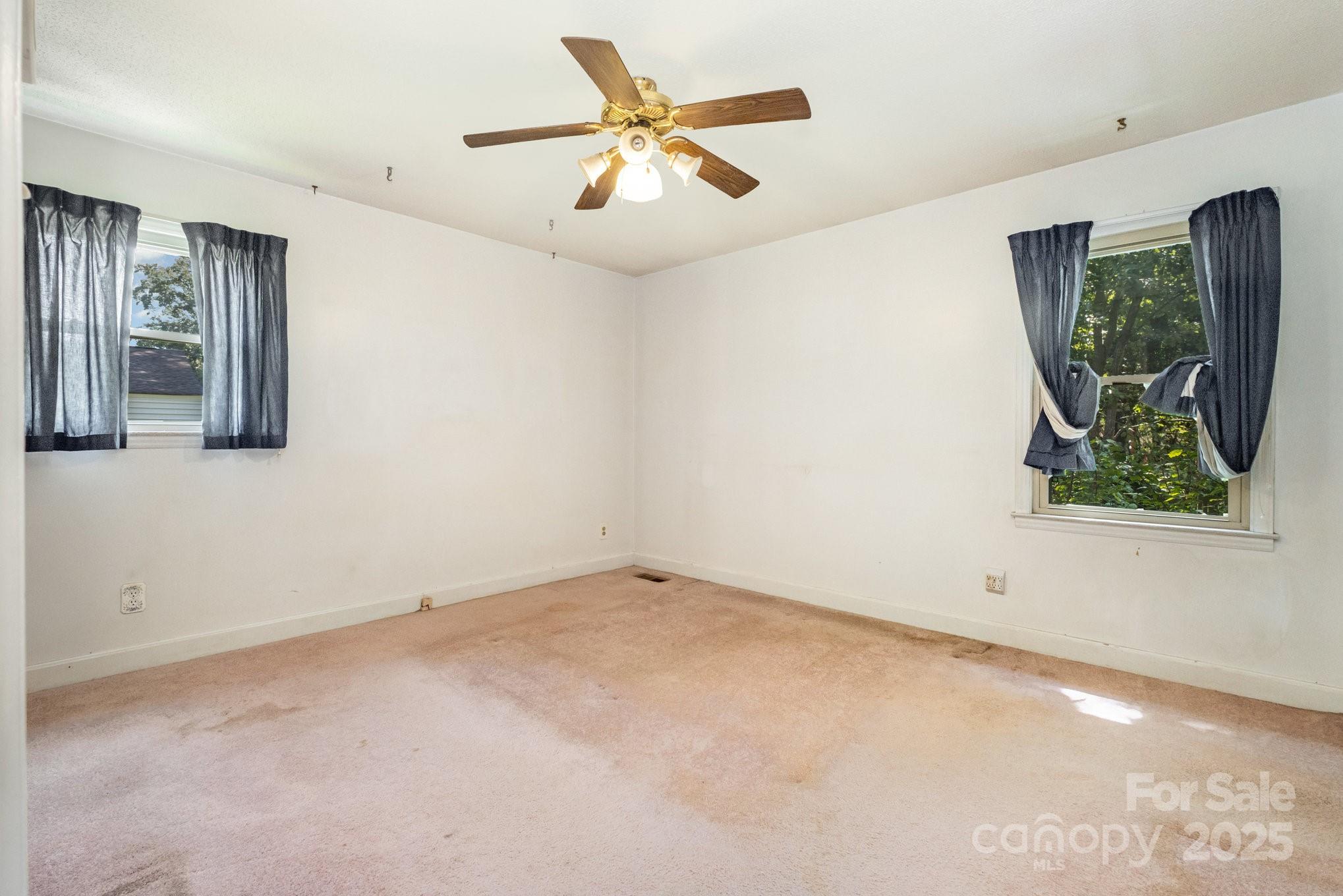 1613 Dixon Road Gastonia, NC 28054 - Photo 15 of 33