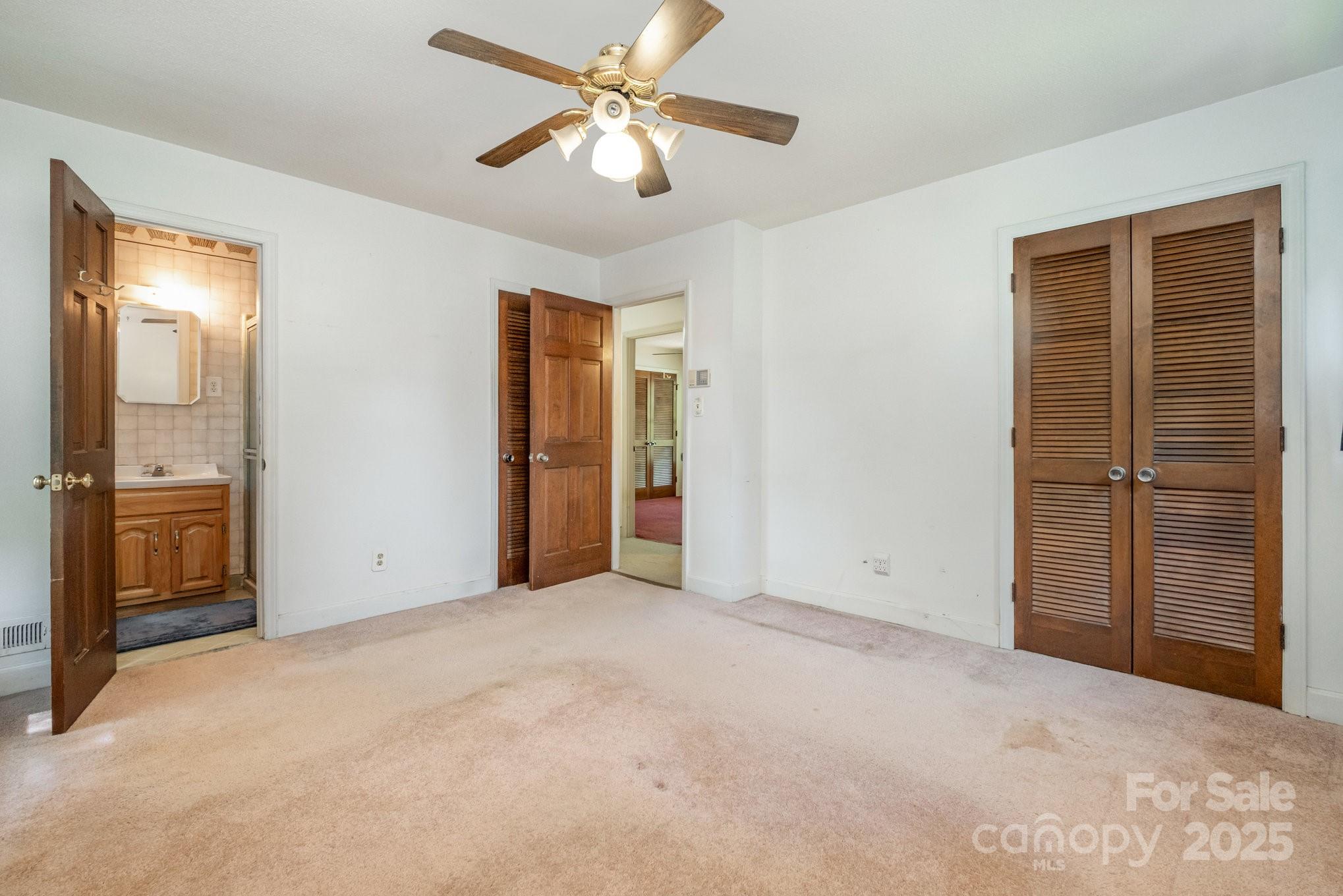 1613 Dixon Road Gastonia, NC 28054 - Photo 17 of 33