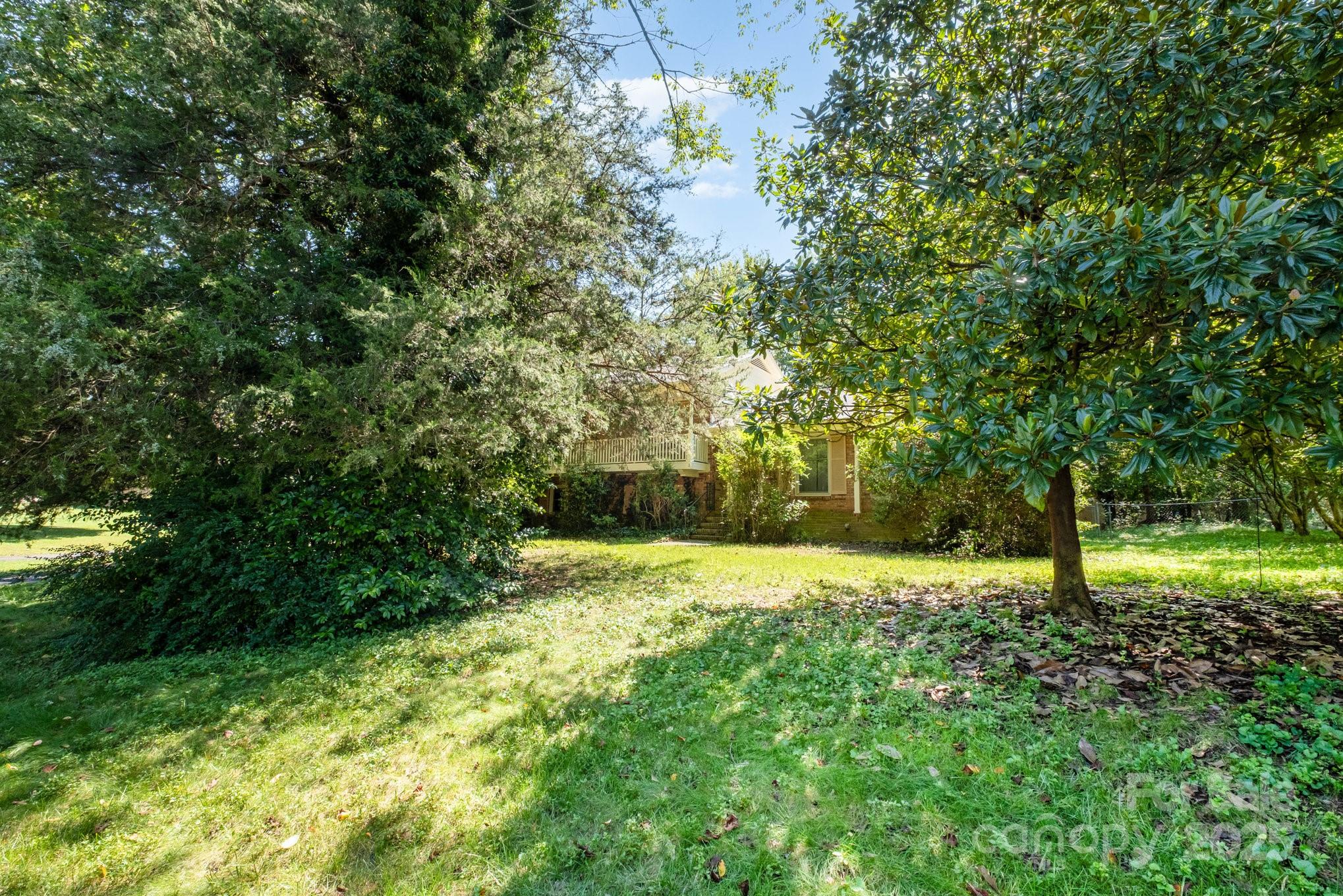 1613 Dixon Road Gastonia, NC 28054 - Photo 5 of 33