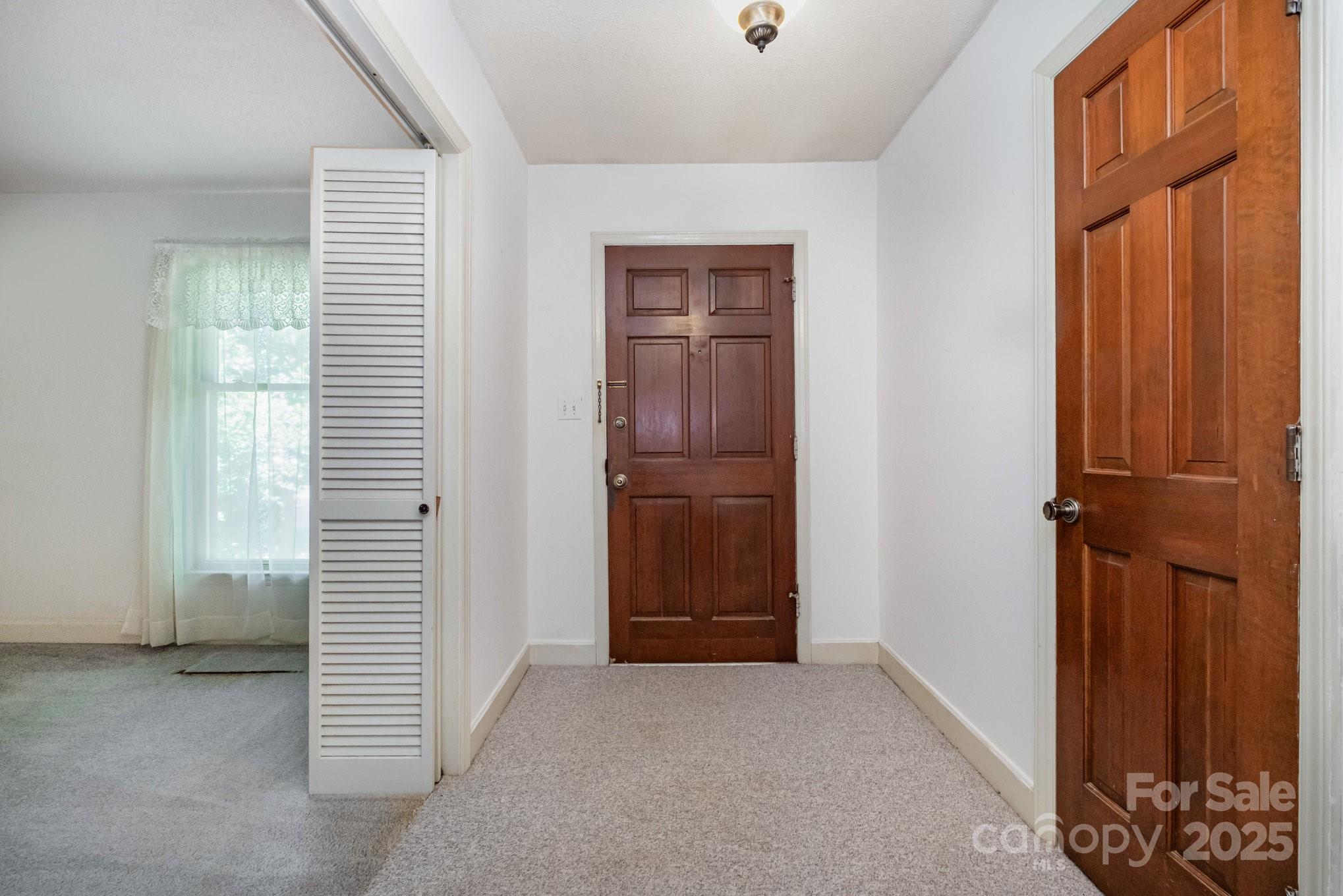 1613 Dixon Road Gastonia, NC 28054 - Photo 6 of 33