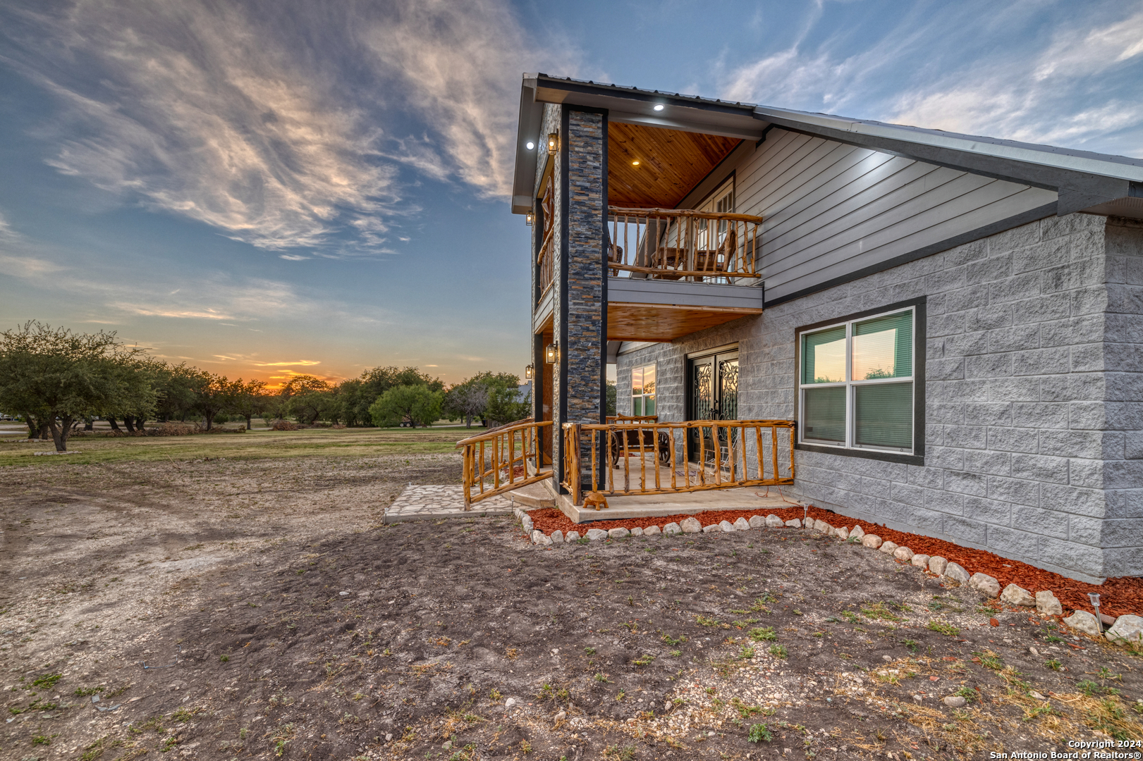 136 Cardinal Drive Camp Wood, TX 78833 - Photo 4 of 62