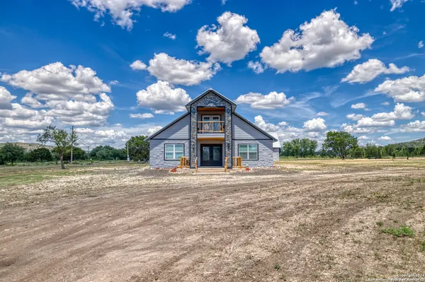 $340,000 | 136 Cardinal Drive, Camp Wood, TX 78833
